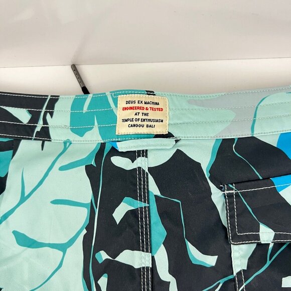 Deus ex machina Morning Light Sea Blue  Board Shorts Size 36 Swim Trunks - Picture 5 of 7